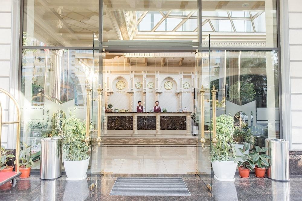 The Royal Mezbon Hotel & Spa Tasjkent Eksteriør billede