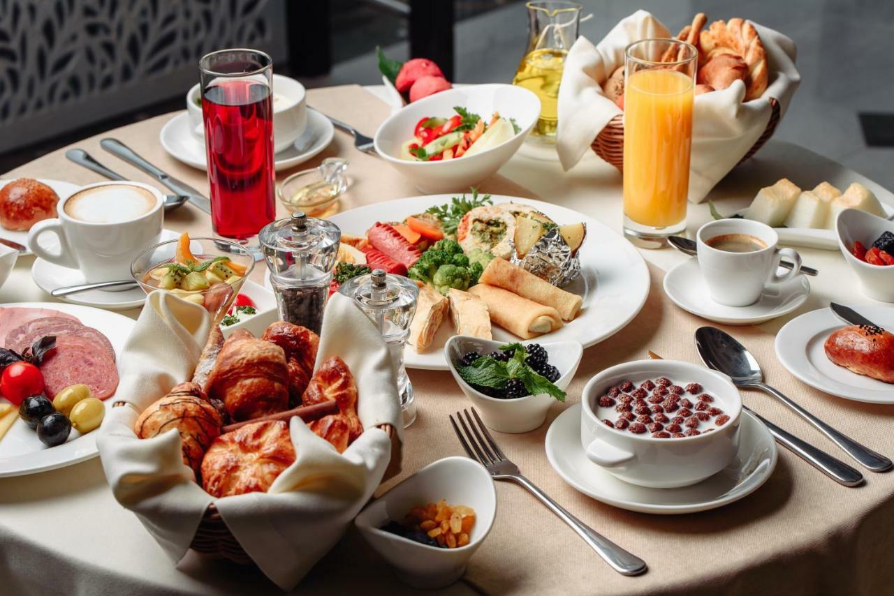 The Royal Mezbon Hotel & Spa Tasjkent Eksteriør billede